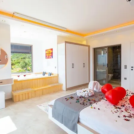 Ayshe-deniz, Doga Ve Huzur Hepsi Birarada Villa Kas